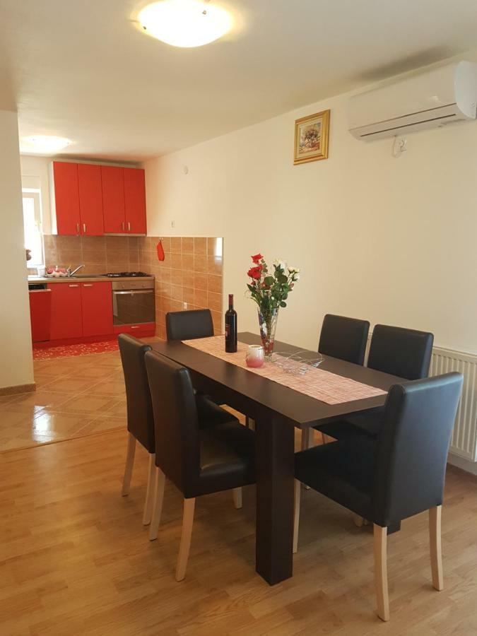 Apartmani Luca Fažana Exterior foto